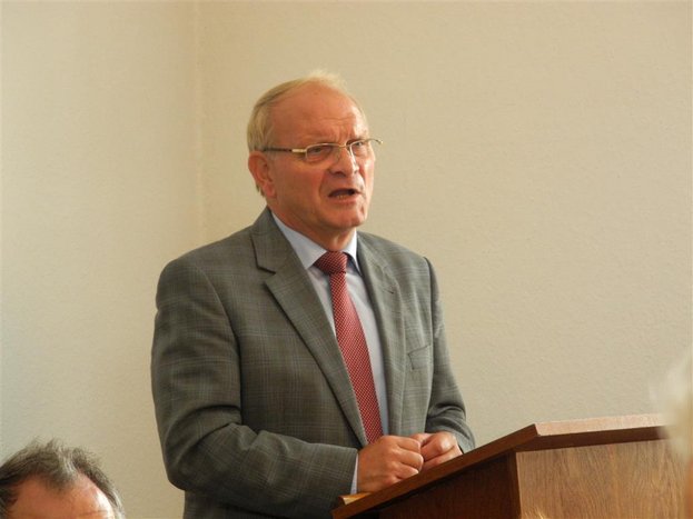 DSCN3822Bearb__Individuell_.jpg DSCN3822Bearb__Individuell_.jpg